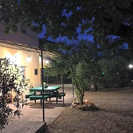 Dedo Bed & Breakfast 3*