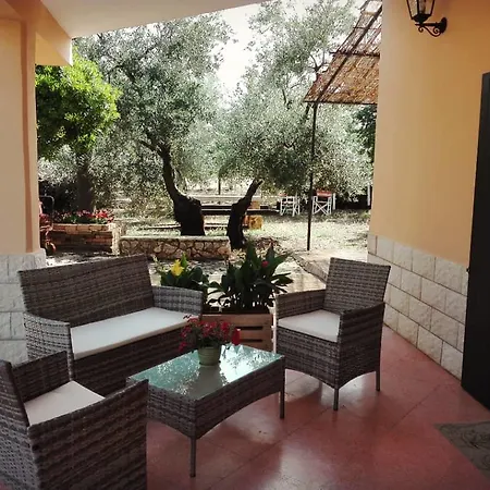 Dedo فندق مبيت وإفطار